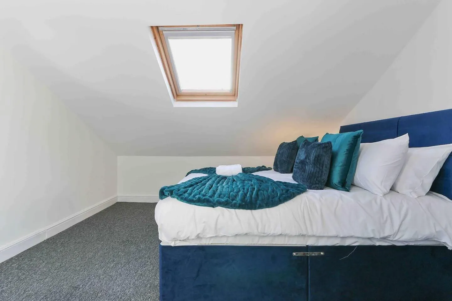 4 Bed House Near Trent Bridge Villa Nottingham